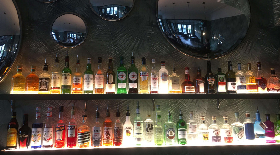Spirits Bar