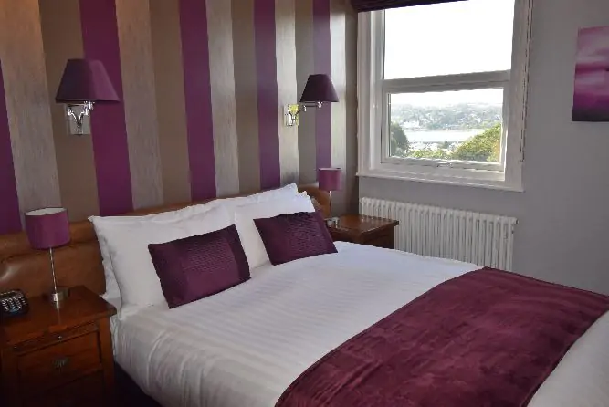 Room 26 a Compact